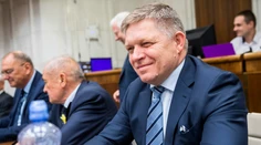 Smer podal trestné oznámenie za dodanie stíhačiek na Ukrajinu