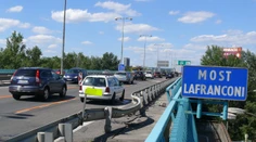 Bratislava sa ráno zasekla: Nehody spôsobujú chaos na viacerých miestach naraz