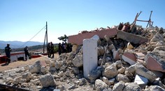 Pri silnom zemetrasení na Kréte zomrel muž a 11 ľudí sa zranilo
