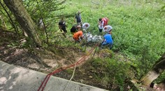 Vozičkár preletel cez šesťmetrový zráz v Pieninách, zlyhali mu brzdy