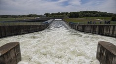 Unikátnu ramennú sústavu pozdĺž Dunaja začali zaplavovať. Púšťajú historicky najväčší objem vody
