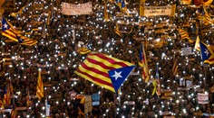 Slobodu pre "politických väzňov" žiadalo v Barcelone desaťtisíce ľudí