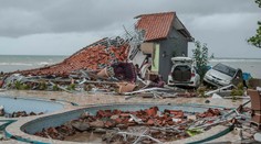 Indonéziu môže zasiahnuť ďalšia vlna cunami, varujú experti