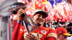 Veľkolepá šou so svetovými hviezdami: Kansas City obhájilo titul v Super Bowle