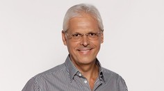 Z obrazovky do politiky. Moderátor Farkašovský kandiduje za SNS