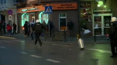 Novoročné oslavy sa zvrhli na násilné protesty: Tunisan zavraždili mladého Poliaka