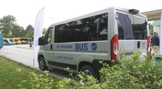 Stačí vytočiť číslo a vyzdvihne vás. Pri Senici premáva „autobus na zavolanie“