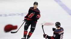 Gólová prestrelka v Columbuse, Aho sa proti Nashvillu blysol hetrikom