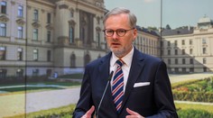 Český premiér Fiala: Stretávať sa s premiérmi SR a Maďarska ma príliš neteší, no dialóg je potrebný