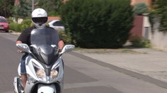 Chcete si na dovolenke v zahraničí prenajať skúter? Toto by ste mali vedieť