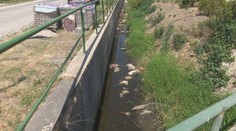 Pre nedostatok vody vyhlásili mimoriadnu situáciu. V Pači musia šetriť na umývaní aj splachovaní