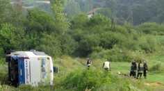 Slovenský vodič havarovaného autobusu ostáva v srbskom väzení