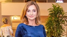 Danica Nejedlá nikdy nevyzerala lepšie. Omladnutá v obtiahnutej róbe