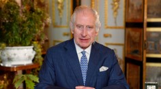 Kráľ Karol vyjadril podporu svojej neveste Kate. Za jej odvahu som na ňu hrdý, vyhlásil