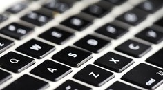 Poslanci rozhodli, že blokovanie škodlivých webov sa predĺži