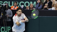 Turecký tenista odstúpil zo zápasu po prvom geme. Z nevoľnosti sa vykľulo krvácanie do mozgu