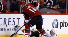 Pánik pomohol asistenciou k výhre Arizony, Vegas do play off