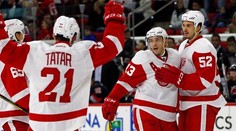 Tatar dvoma gólmi zariadil triumf Detroitu, Oilers zastavili sériu prehier
