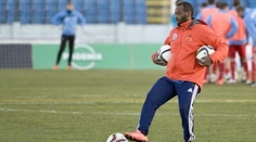 Slovan zlanáril trénera, ktorý pôsobil aj v Manchester City