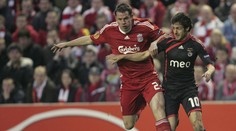 Liverpool ceny vstupeniek nezvýši, legendu klubu to teší