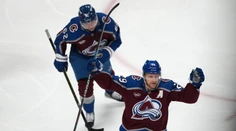 VIDEO: Colorado je stále stopercentné, Minnesote nepomohla ani zmena brankára. MacKinnon prekonal legendu