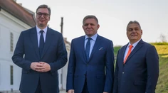 Fico sa stretol s lídrami Srbska a Maďarska. Spoločne sa zhodli na boji s ilegálnou migráciou