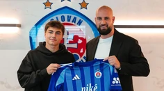 Klenot Slovana si to údajne namieril k najväčšiemu rivalovi. Nemilo prekvapený zostal aj Kmotrík