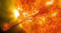 Silná slnečná búrka môže zem zasiahnuť už o pár dní. Slovenskí astrofyzici sú pokojní, operátori pripravení