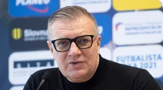 VIDEO: Prezident SFZ Ján Kováčik sa vyjadril ku kauze mobilov: Moja kompetencia je podpísať zmluvu do stotisíc