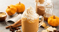 Pumpkin spice latte: Pripravte si doma najobľúbenejšiu jesennú kávu, manuál krok po kroku