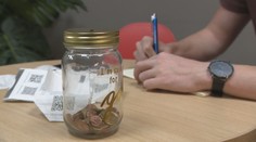 Mnohí Slováci musia prepočítať každé jedno euro. Príčinou nie je len inflácia