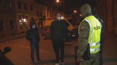Mladík v Prešove vybehol večer von len v papučiach. Vyšlo ho to draho