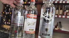 Ruská vodka už nie je ruská, no rozdiel v chuti vraj nespoznáte. Vyrába sa v Európe