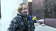 Príbeh muža, ktorý sa neteší na Vianoce: Strechu nad hlavou mu vzali plamene