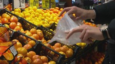 Mikroténové vrecká v našich obchodoch končia. V hre sú dve alternatívy, ani jedna nebude zadarmo