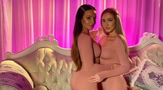 Sexi speváčky sa spojili: Ich nový klip je pastva pre oči aj dušu