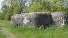 Na Slovensku máme unikátne vojenské bunkre. Z niektorých si ľudia robia chatky, iné slúžia ako múzeá