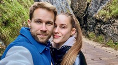 Fotka hovorí za všetko. Tomáš Bezdeda bude otec, zareagovala aj Adela