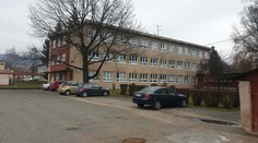 Prvý okres na Slovensku zatvára kompletne 2. stupeň ZŠ a všetky stredné školy