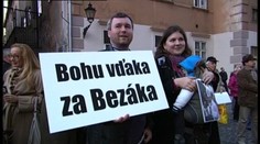 Takto honosne oslávili Bezákove narodeniny jeho priaznivci