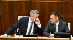 Danko pritvrdzuje v spore s Tarabom. Hovorí o pochybných tendroch a tvrdí, že sa správa ako agent