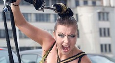 Vlasmi utiahne aj dva a pol tonový automobil