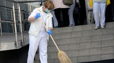 Polovica Slovákov zarobí mesačne menej ako 830 eur. Kde je to s platmi najbiednejšie?