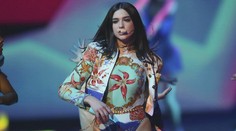 Najsexy vystúpenie na Brit Awards: Vieme, že Dua Lipa sa tam dole určite depiluje