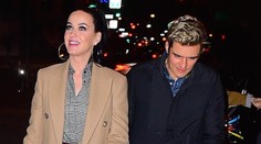 Zásnuby s Orlandom? Katy Perry s obrovským drahým kameňom na prstenníku