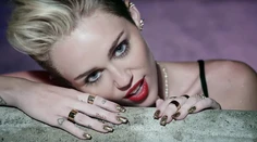 Miley si opäť nechala narásť vlasy! Foto ako dôkaz
