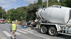 Tragická nehoda na východe. Vodička nedala prednosť domiešavaču, nepodarilo sa ju zachrániť