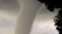 Čínske mesto zasiahlo monštruózne tornádo. Ničilo a zabíjalo