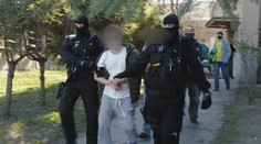 V Levoči zatkli kukláči dvoch mužov. Dôvodom je nedovolené ozbrojovanie