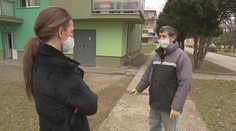 Myslel si, že si aspoň na dôchodku odpočinie. Funkcia domovníka v bytovke mu ale dáva zabrať